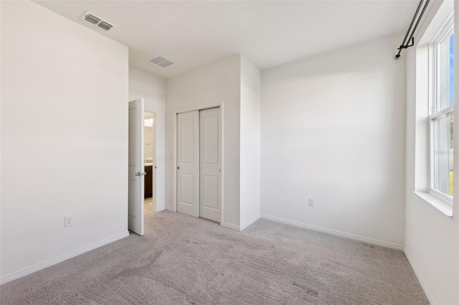 LANDINGS AT RIVERBEND - Residential Lease