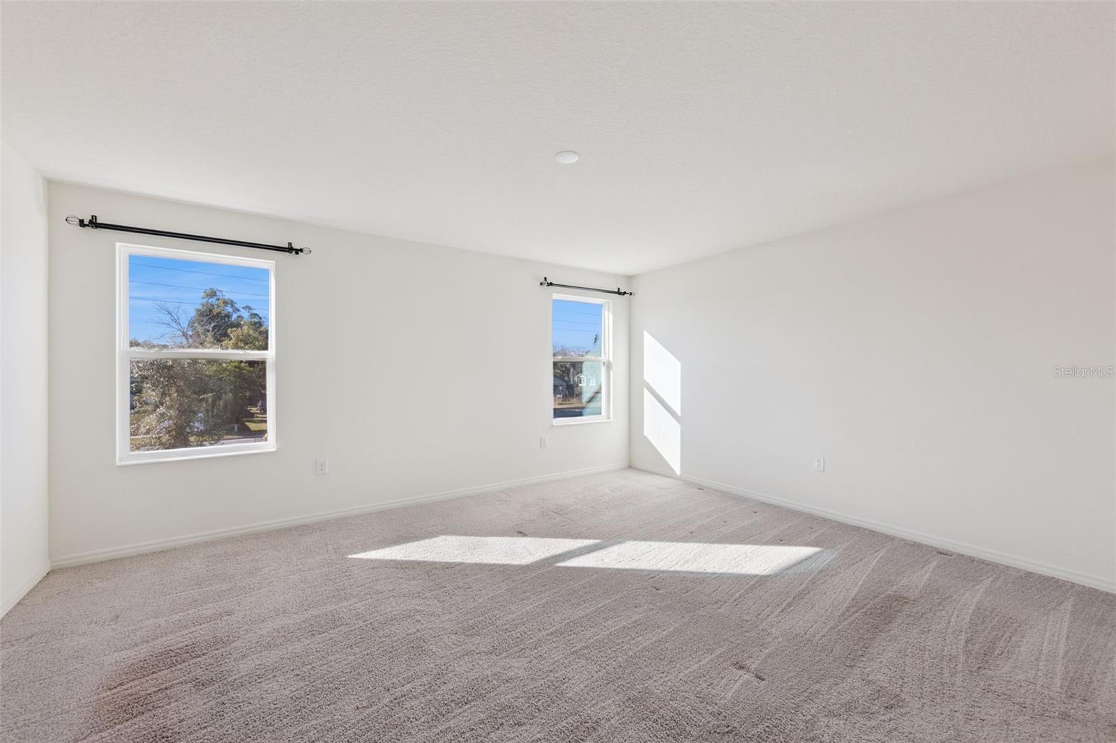 LANDINGS AT RIVERBEND - Residential Lease