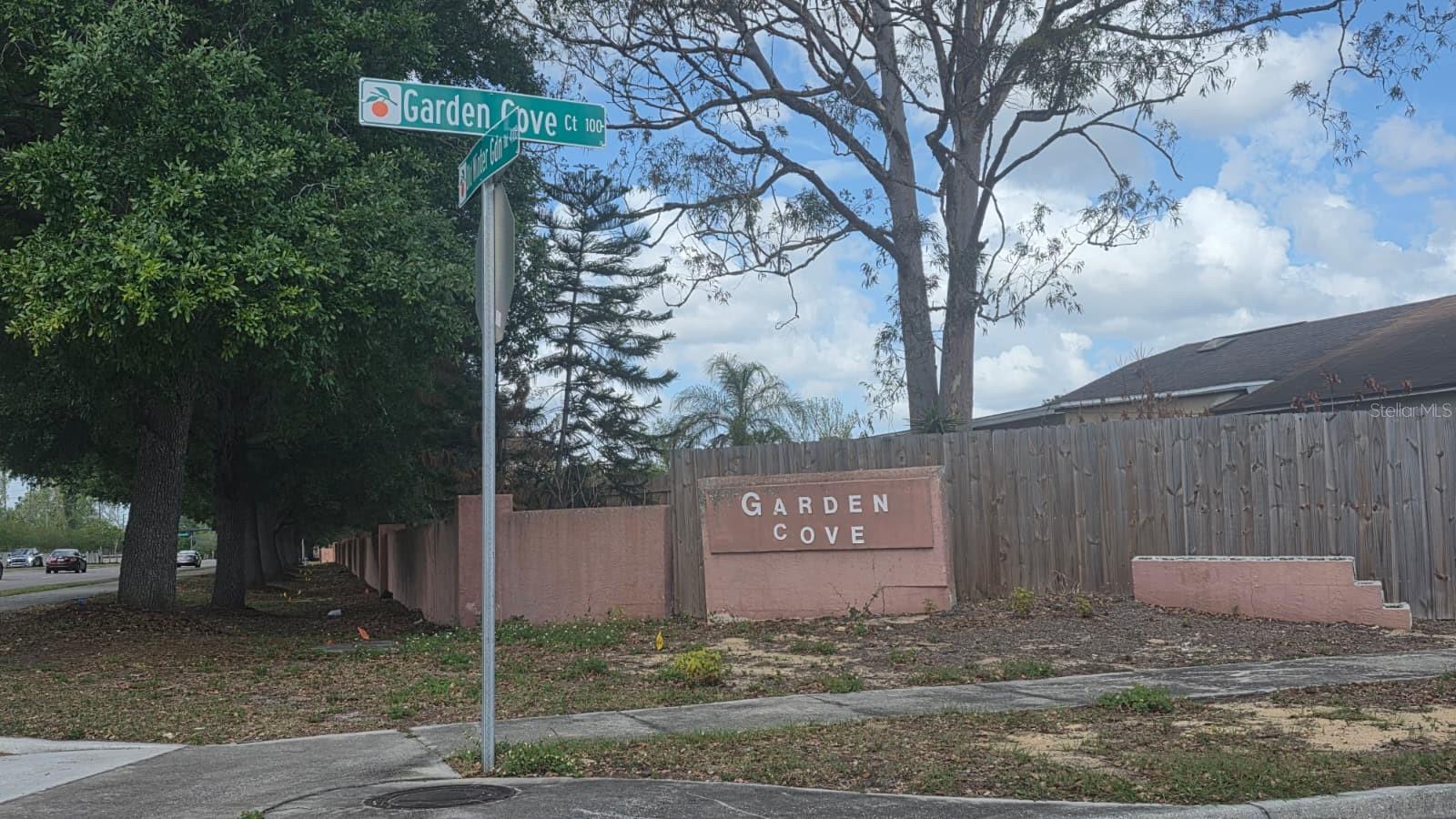 BENTONS GARDEN COVE - Residential