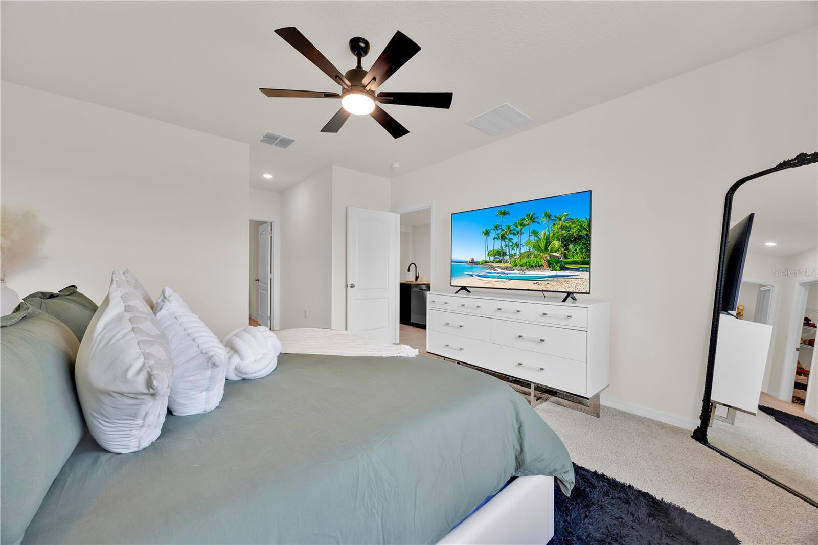 FOREST LAKE PH 2 - Residential Lease