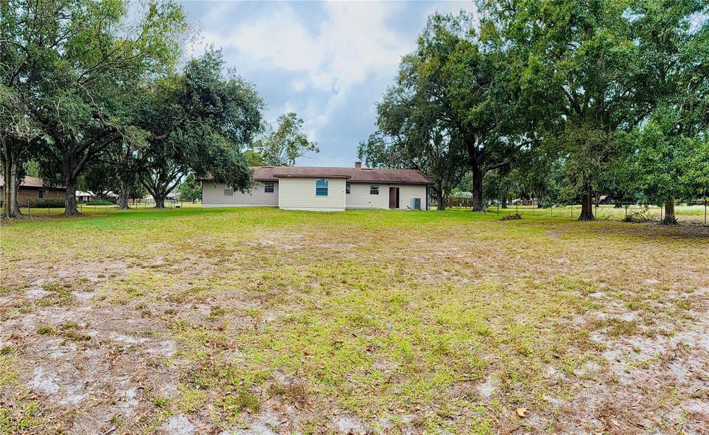 Photo of 1523 Brangus Drive, Lakeland, FL 33810 (MLS # A4682114)