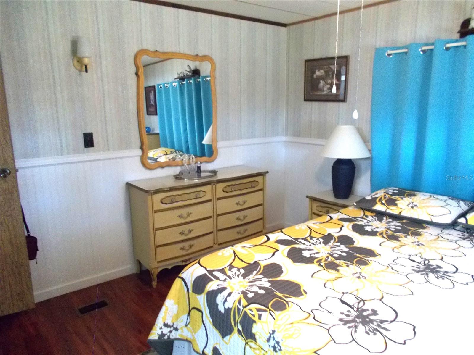 HOLIDAY PARK - Residential