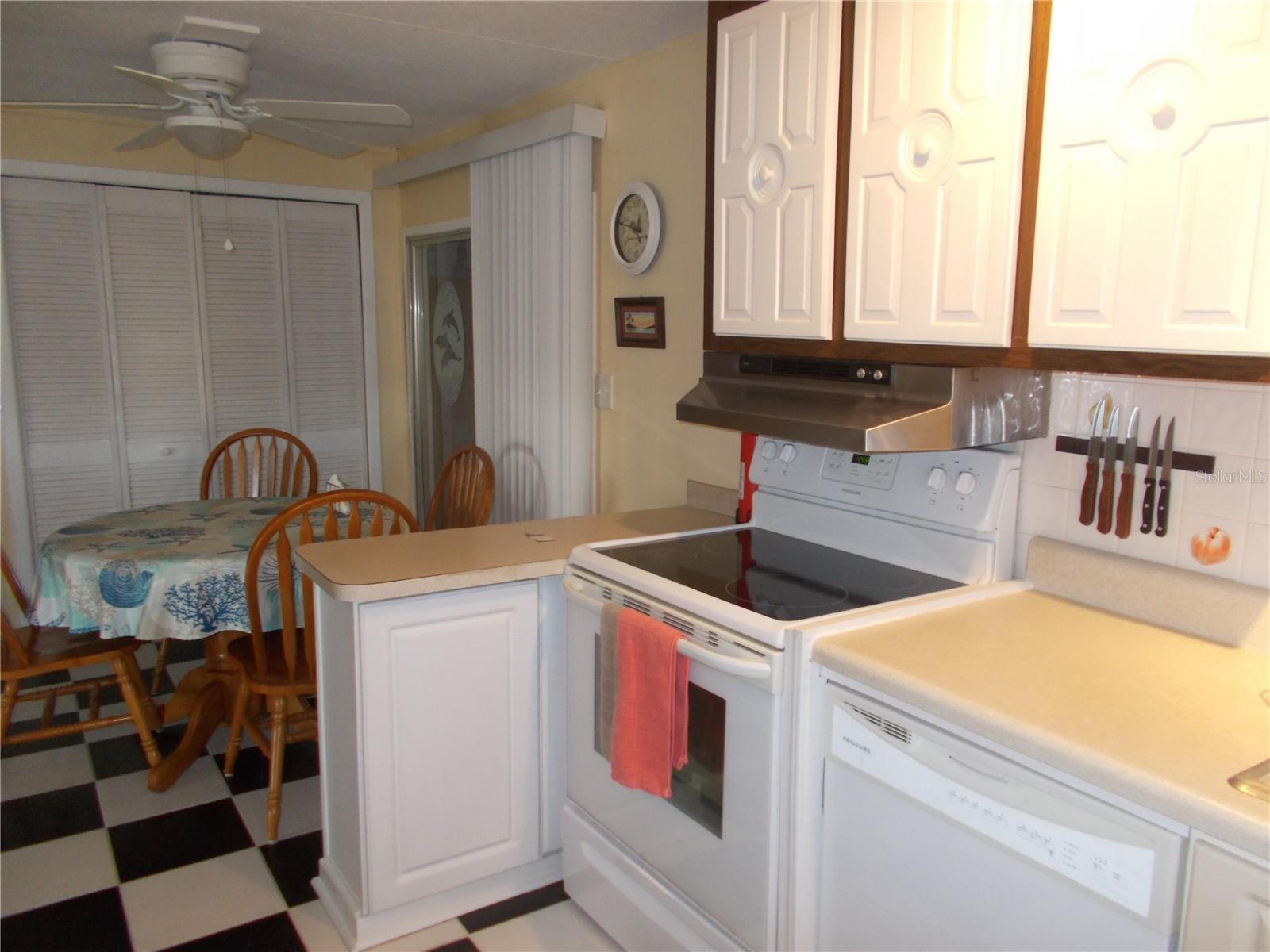 HOLIDAY PARK - Residential