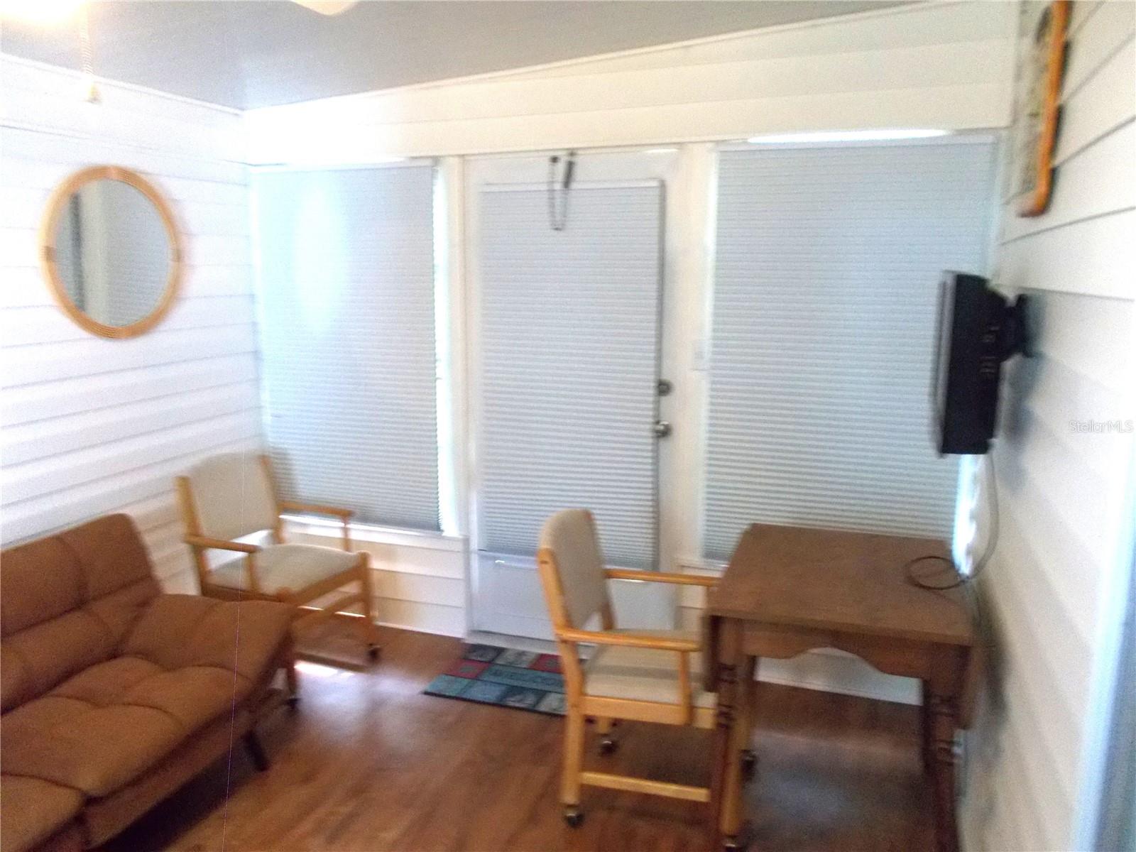 HOLIDAY PARK - Residential