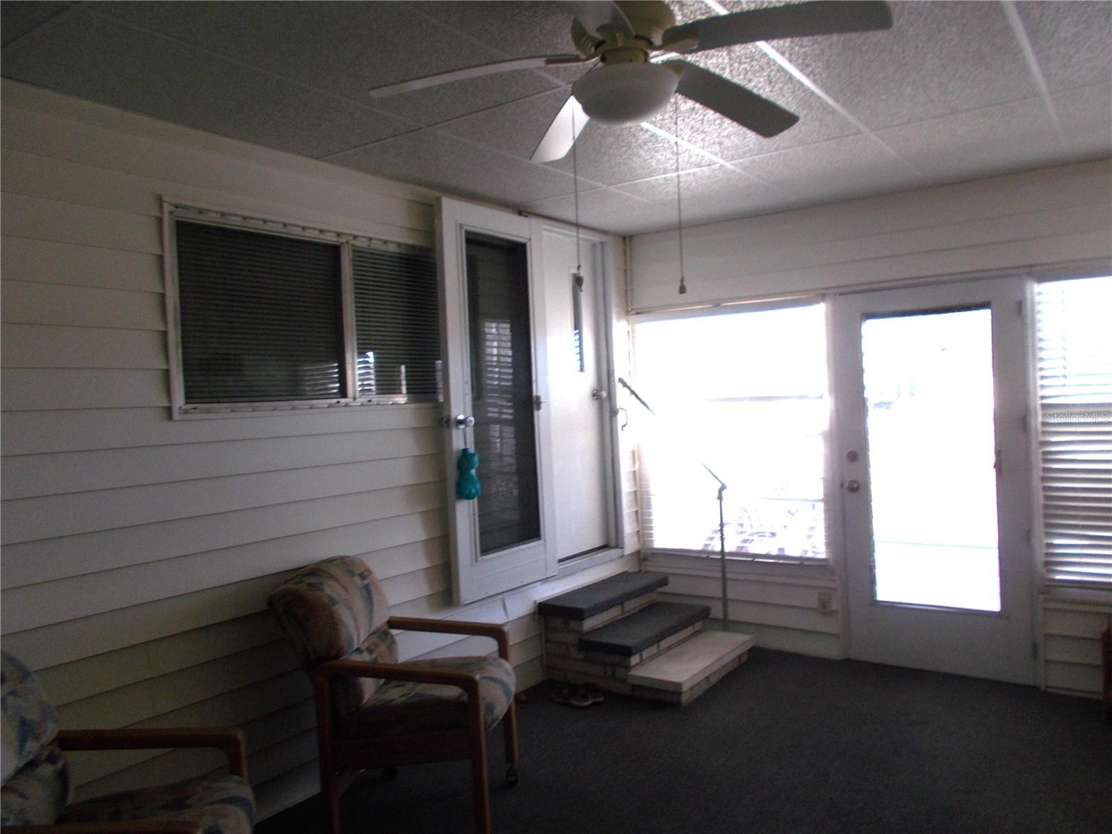 HOLIDAY PARK - Residential