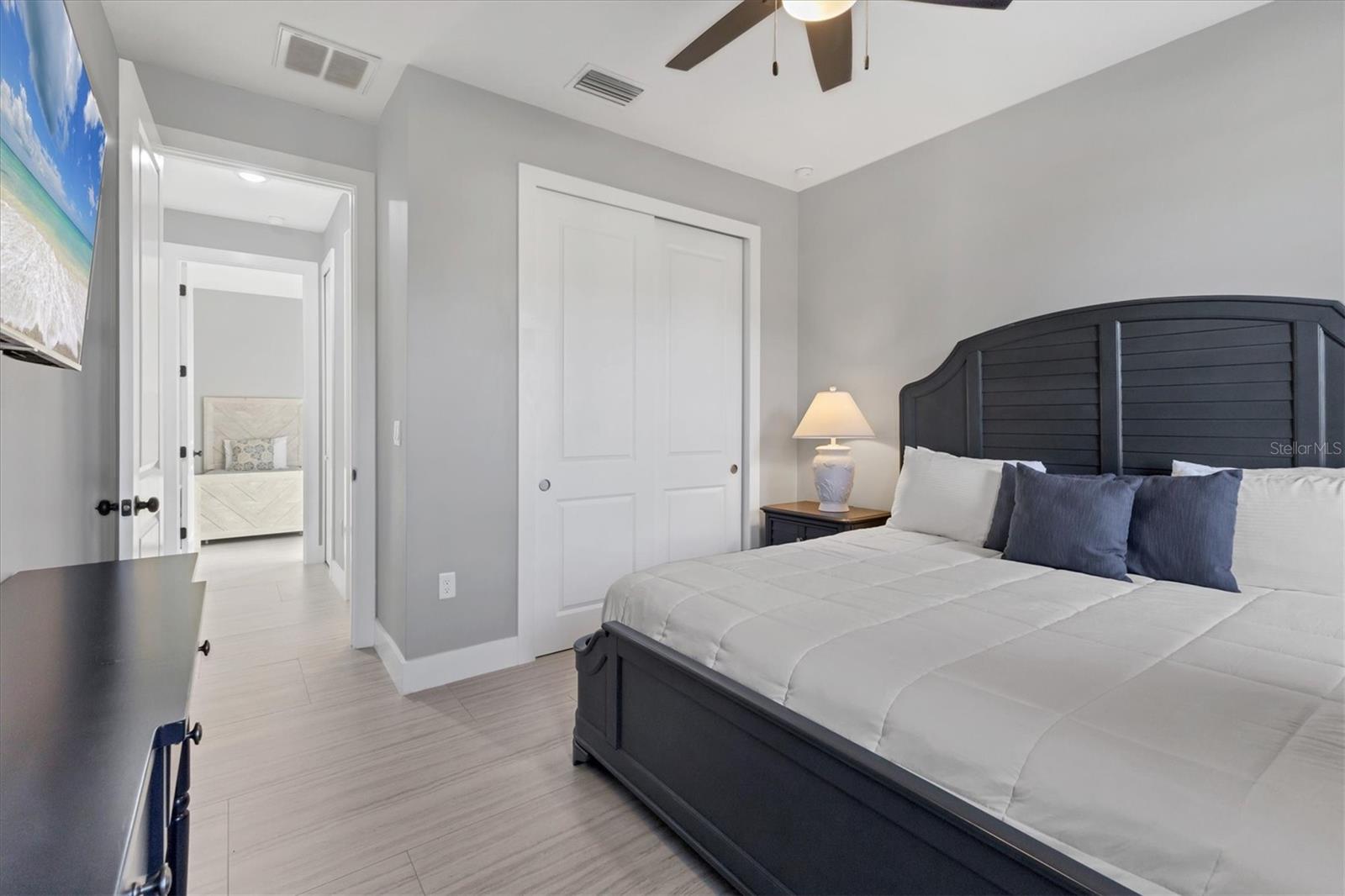 ROTONDA LAKES - Residential