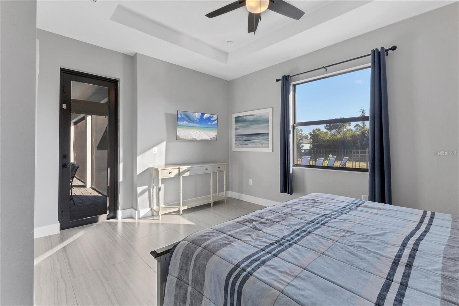 ROTONDA LAKES - Residential