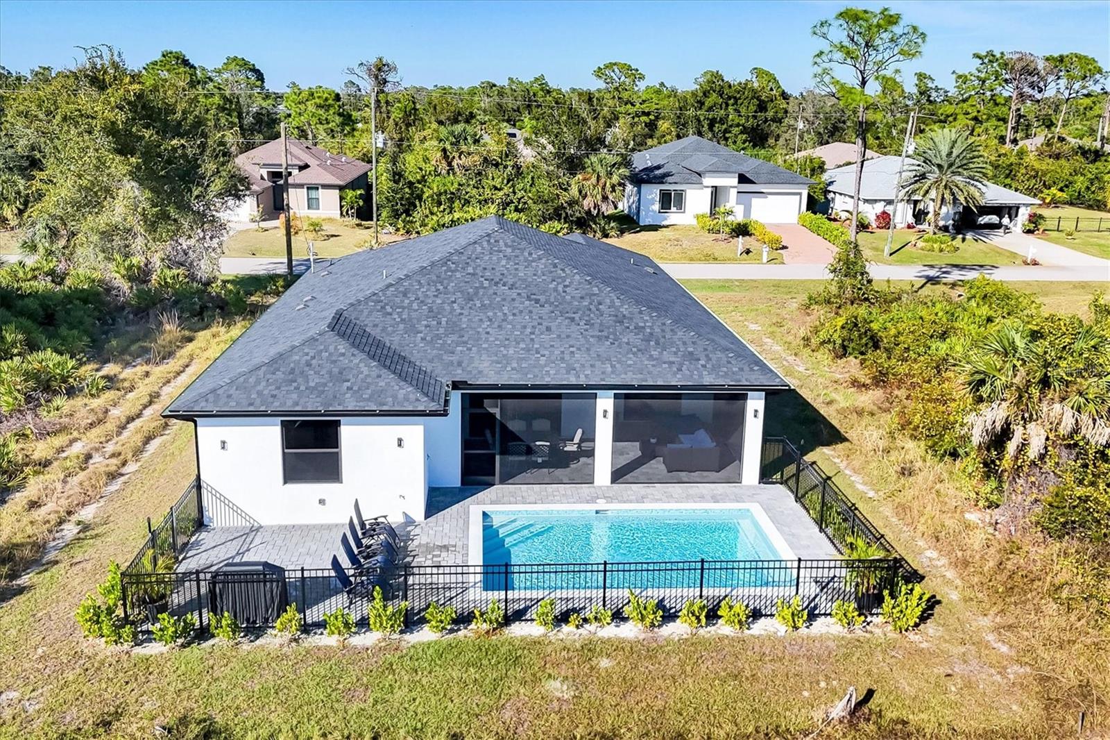 ROTONDA LAKES - Residential