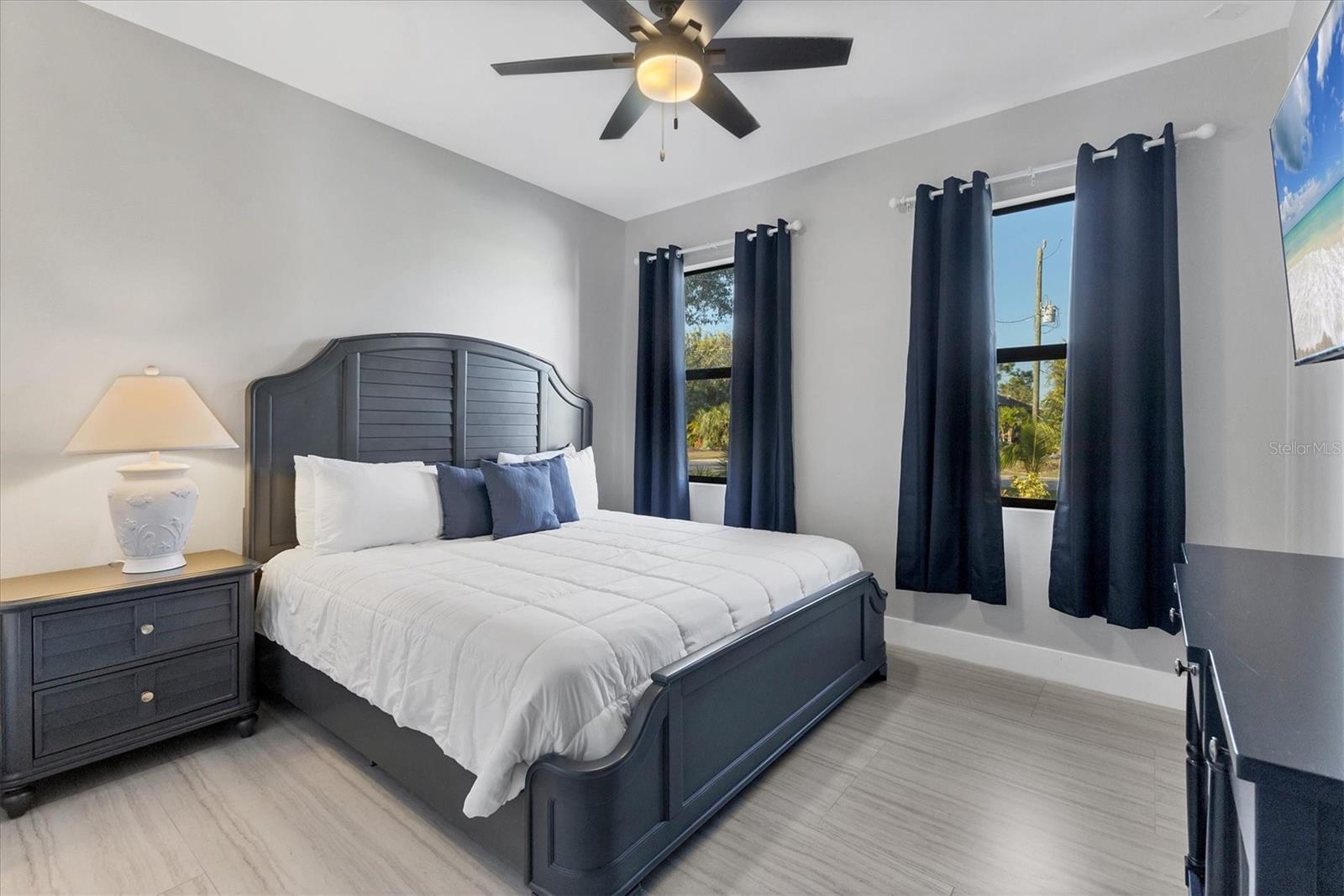 ROTONDA LAKES - Residential