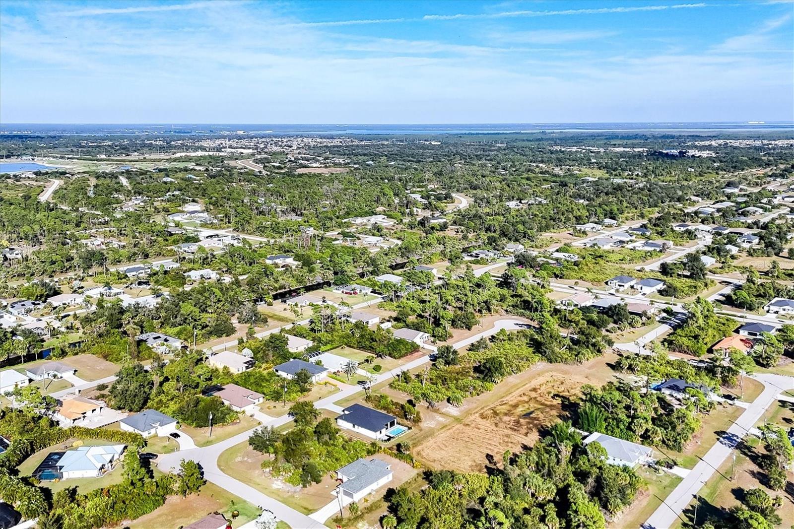 ROTONDA LAKES - Residential