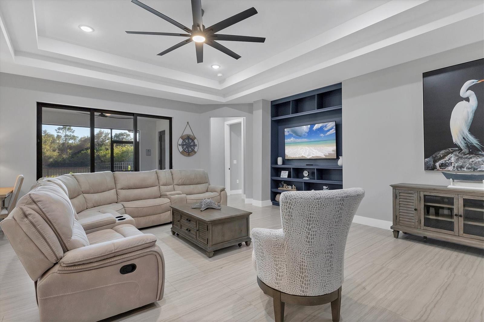 ROTONDA LAKES - Residential