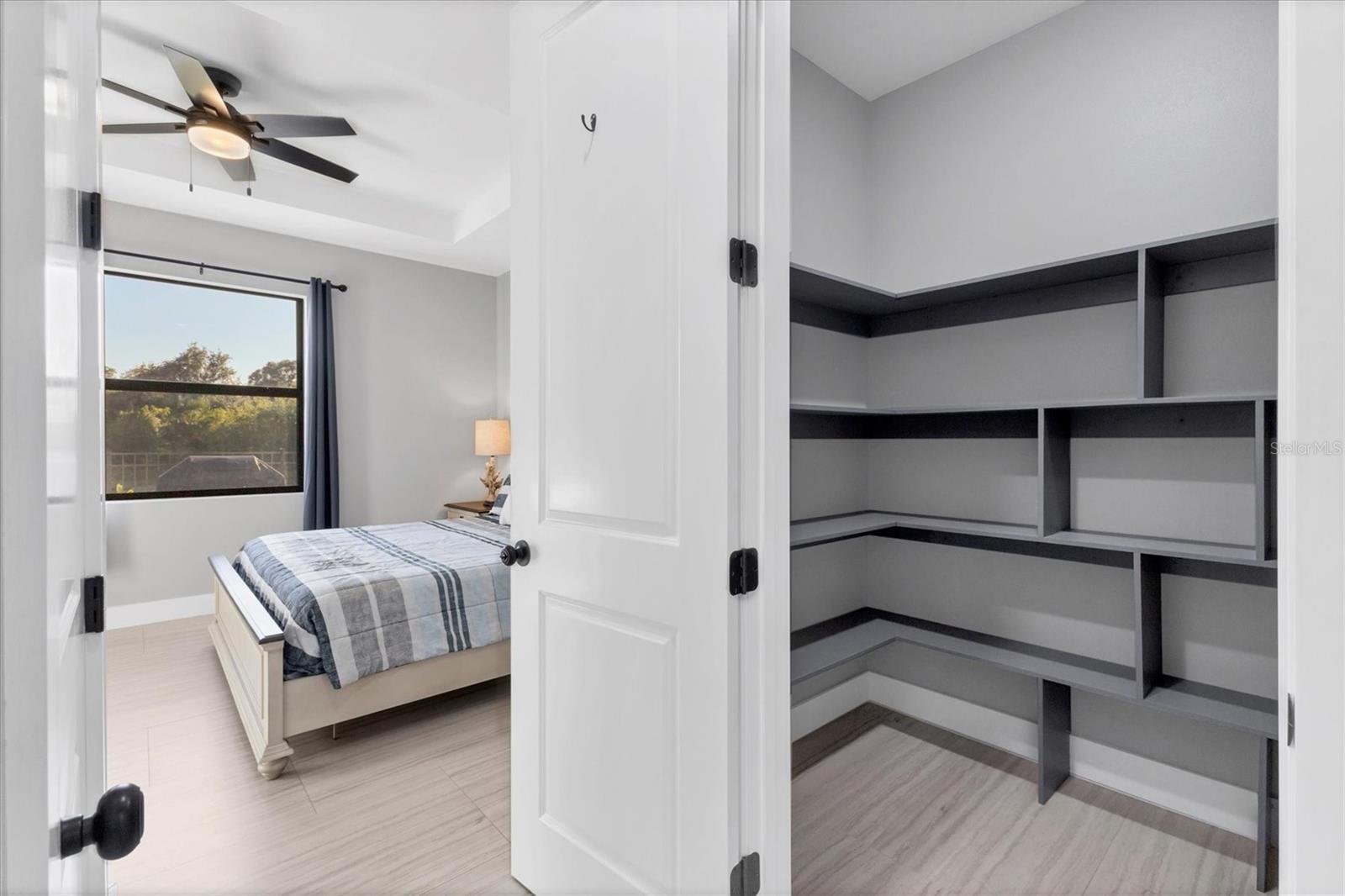 ROTONDA LAKES - Residential