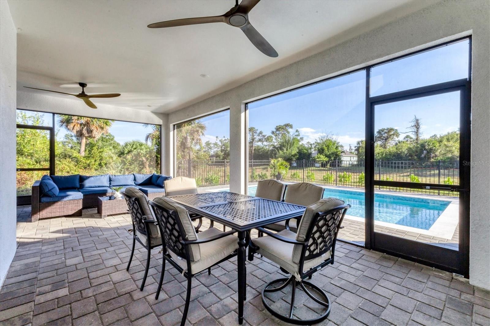 ROTONDA LAKES - Residential