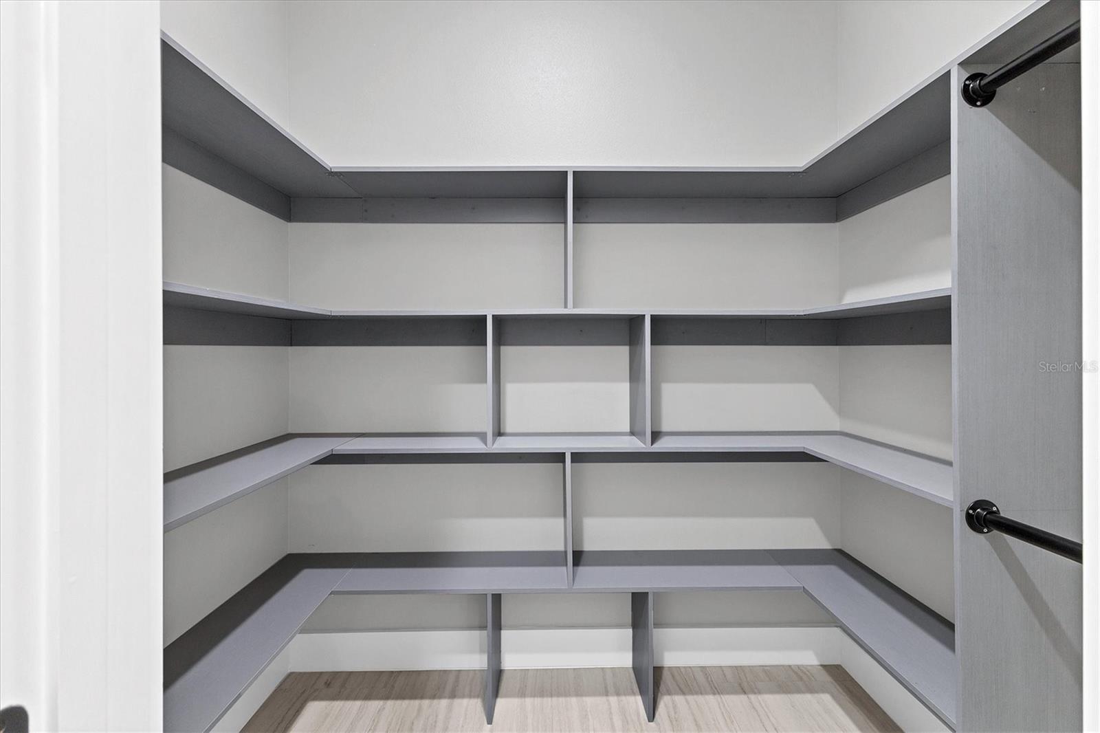 ROTONDA LAKES - Residential