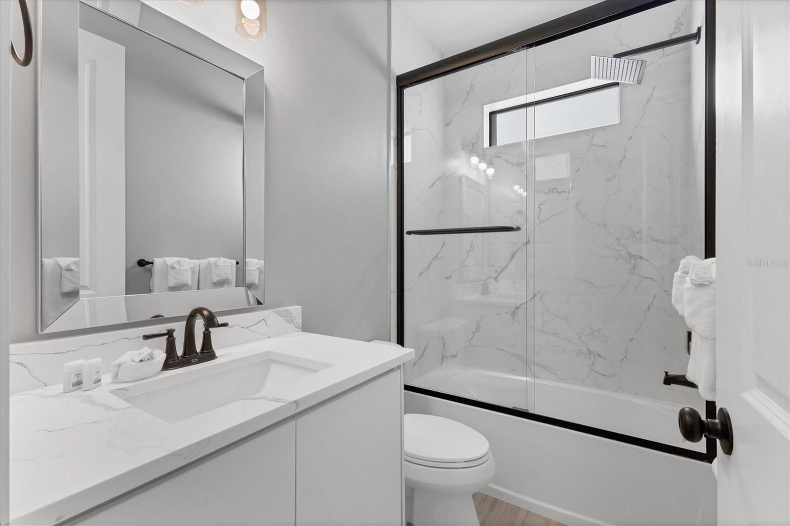 ROTONDA LAKES - Residential