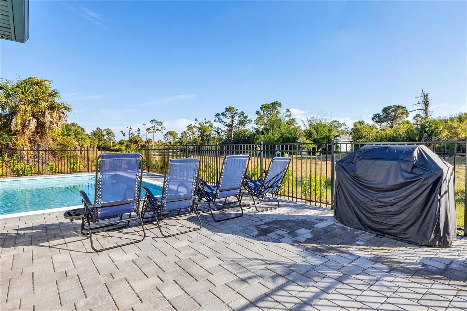 ROTONDA LAKES - Residential