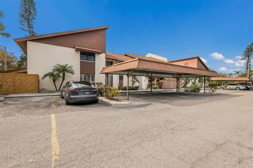 Photo of 6080 Red Maple Road #708, Bradenton, FL 34210 (MLS # A4683796)