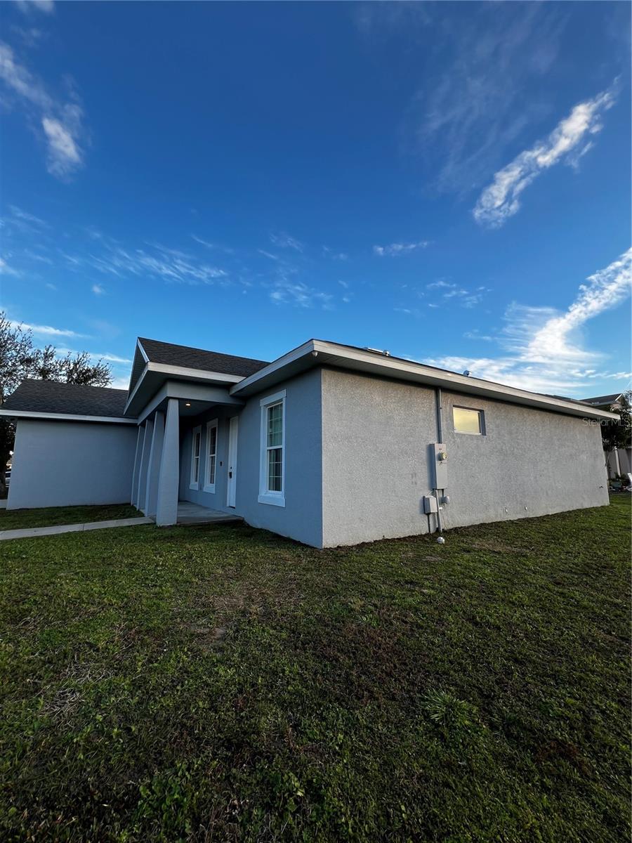 567 VICEROY COURT