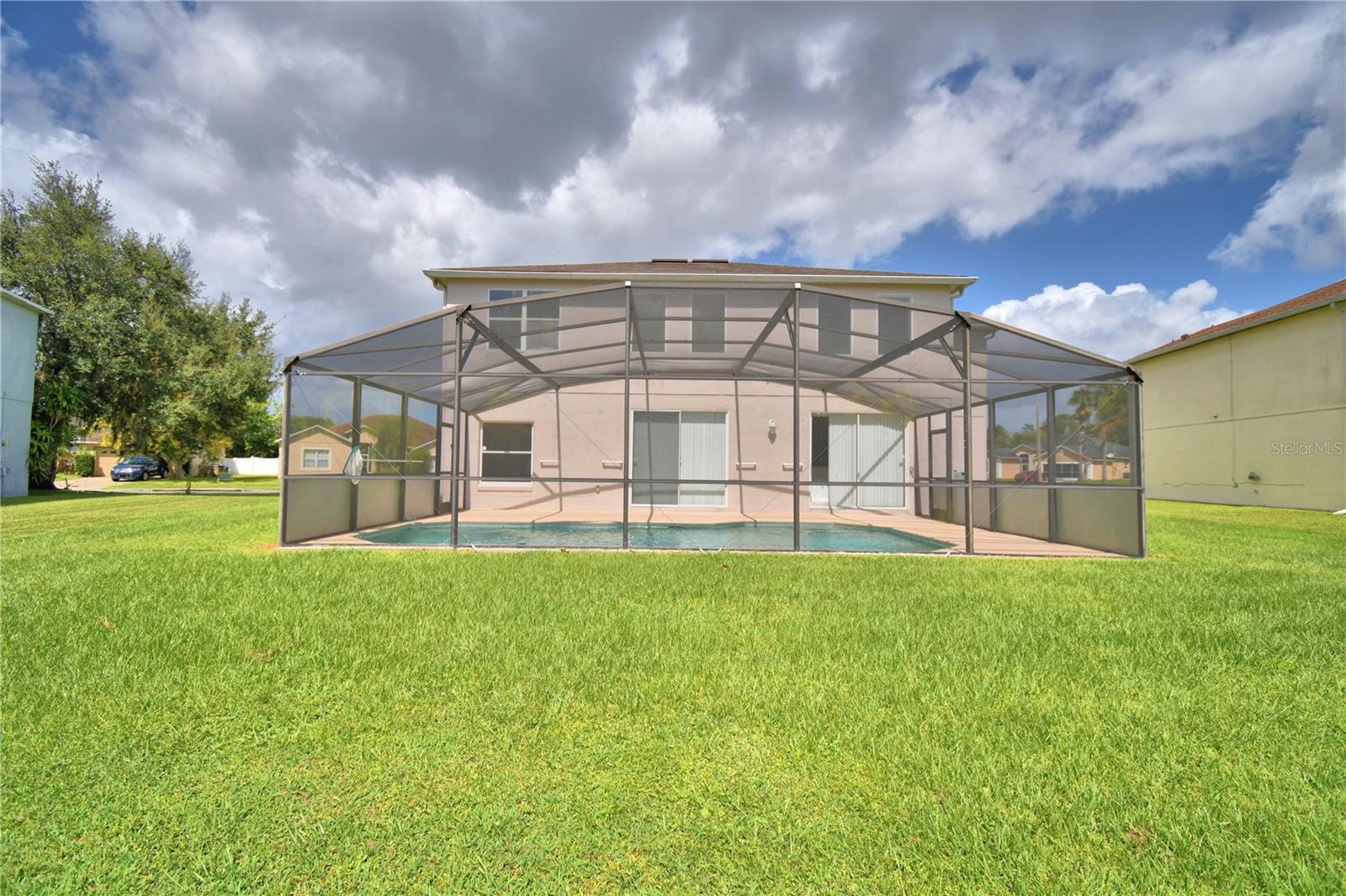 DAHLIA RESERVE AT CRESCENT LAKES - Residential Lease