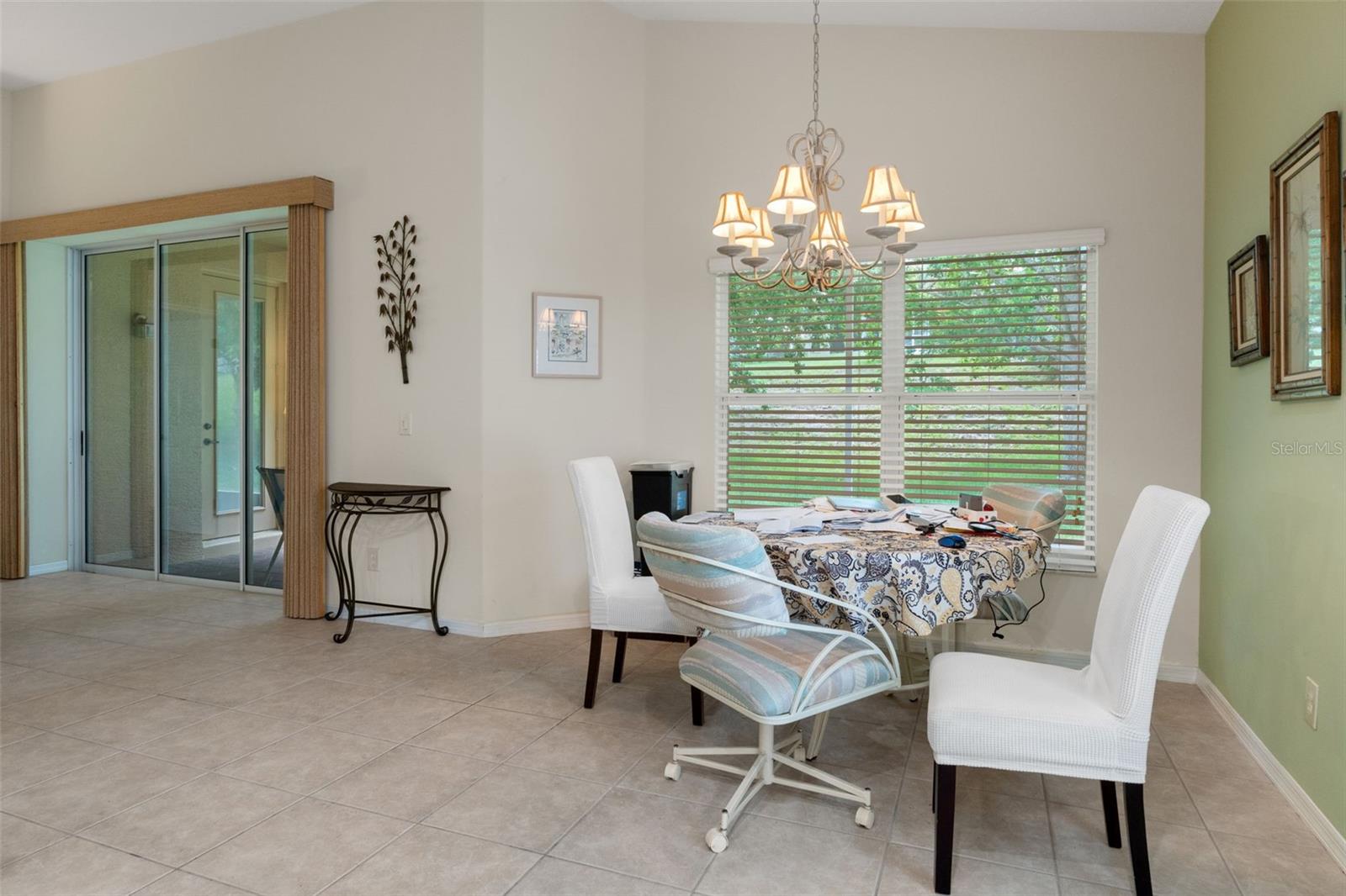 WOODVIEW VILLAS 02 - Residential