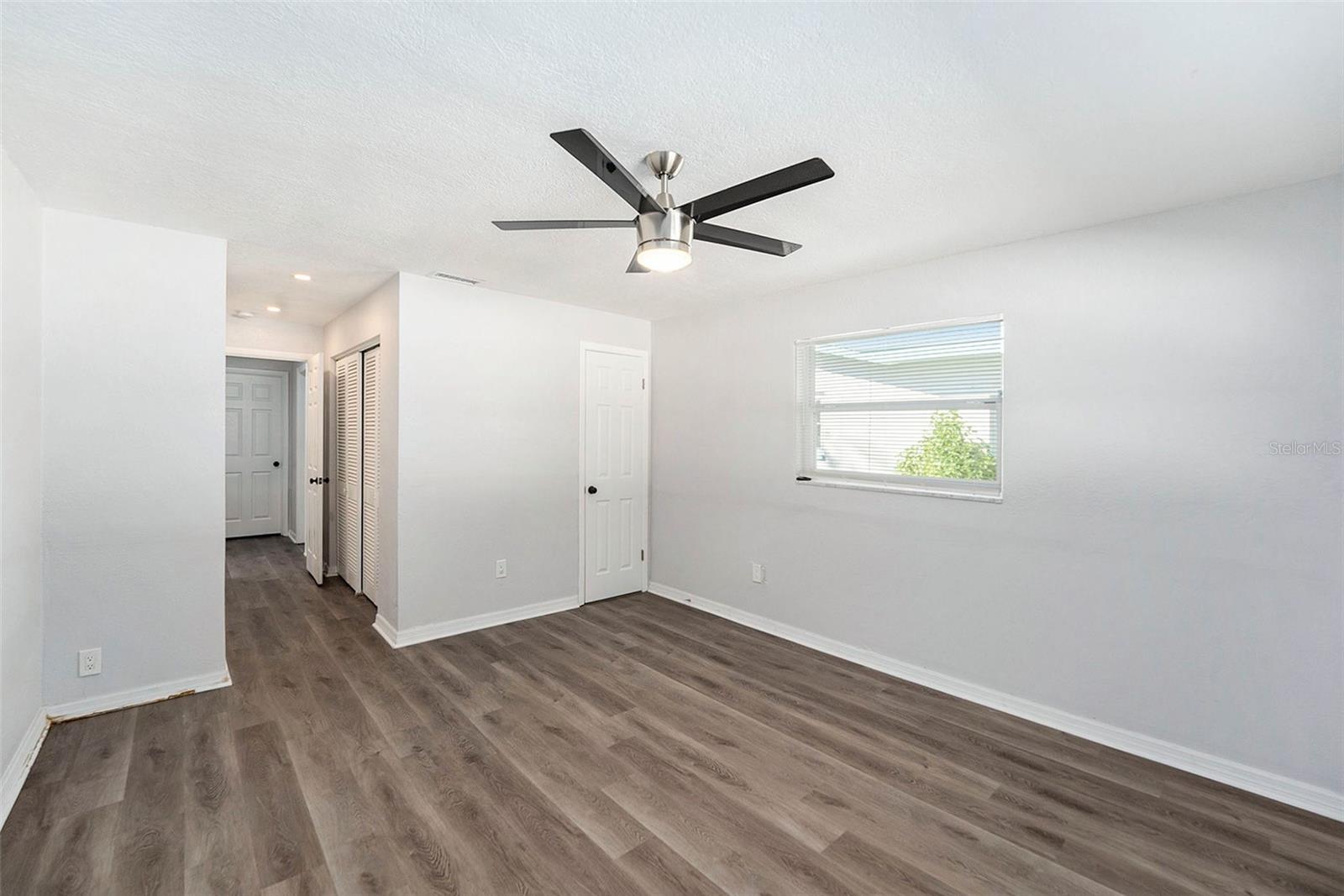 WILLIAMSDALE SQUARE 2 ND ADD - Residential