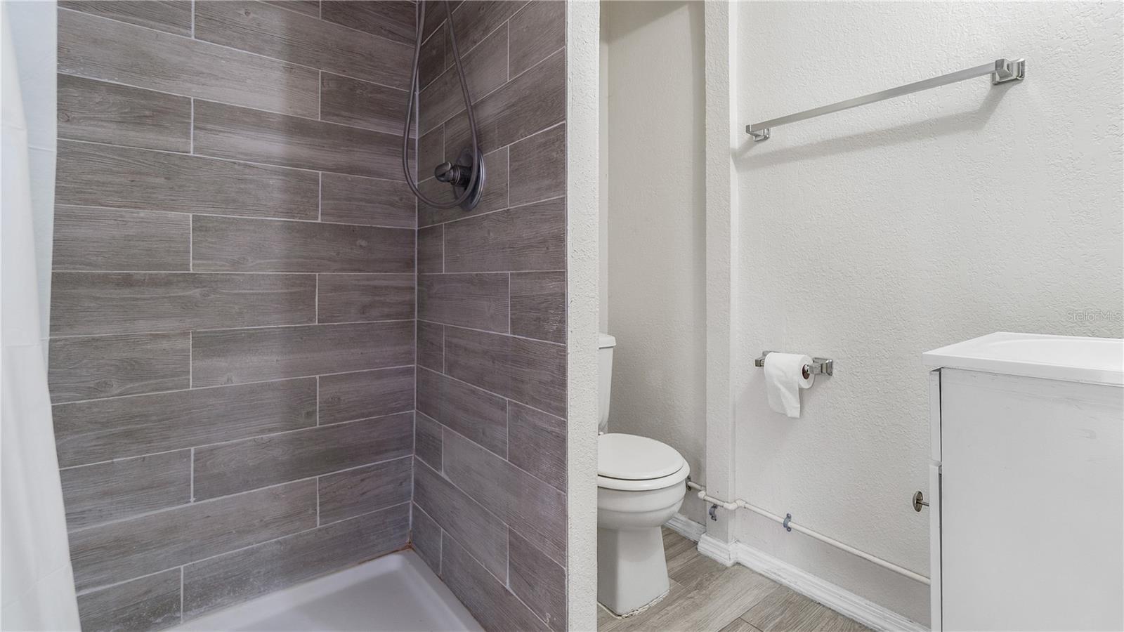 ALLANDALE - Residential