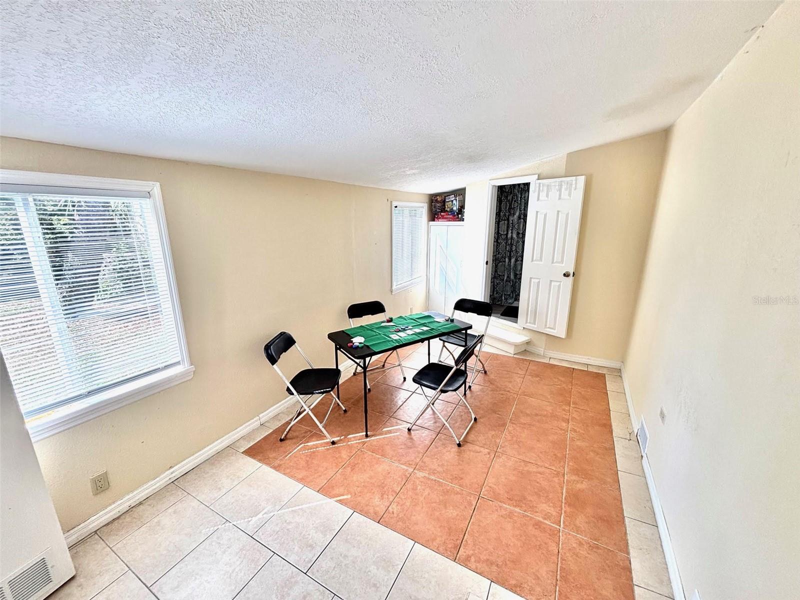 ALLANDALE - Residential