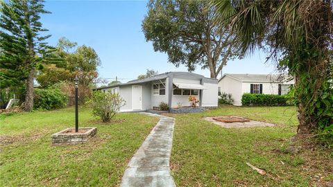 A home in PORT ORANGE