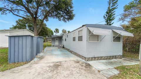 A home in PORT ORANGE