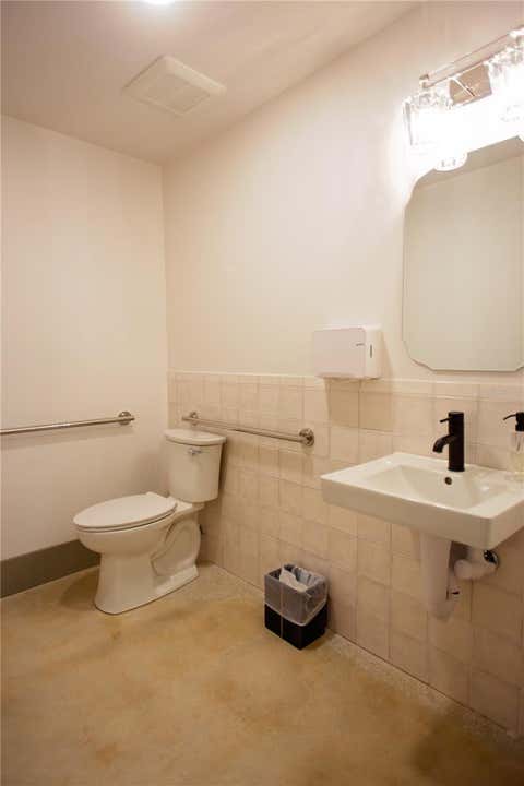 Tiny photo for 521 SE 2nd Street, Ocala, FL 34471 (MLS # OM728853)