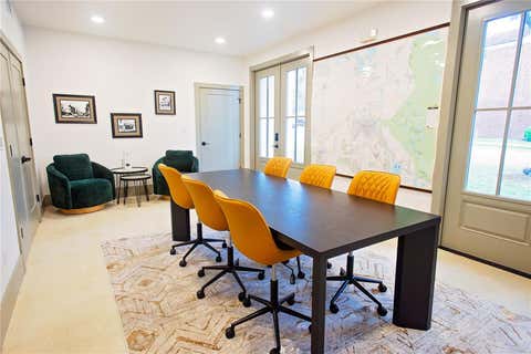 Tiny photo for 521 SE 2nd Street, Ocala, FL 34471 (MLS # OM728853)