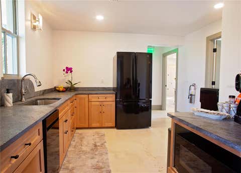 Tiny photo for 521 SE 2nd Street, Ocala, FL 34471 (MLS # OM728853)