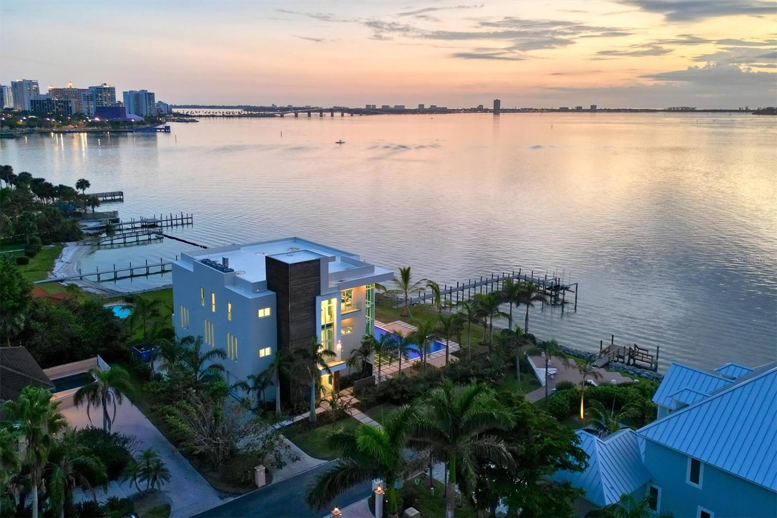 TOCOBAGA BAY - Residential Lease