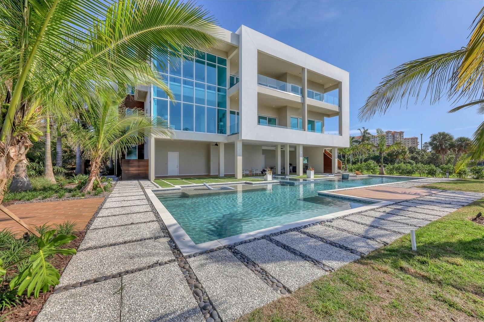 TOCOBAGA BAY - Residential Lease