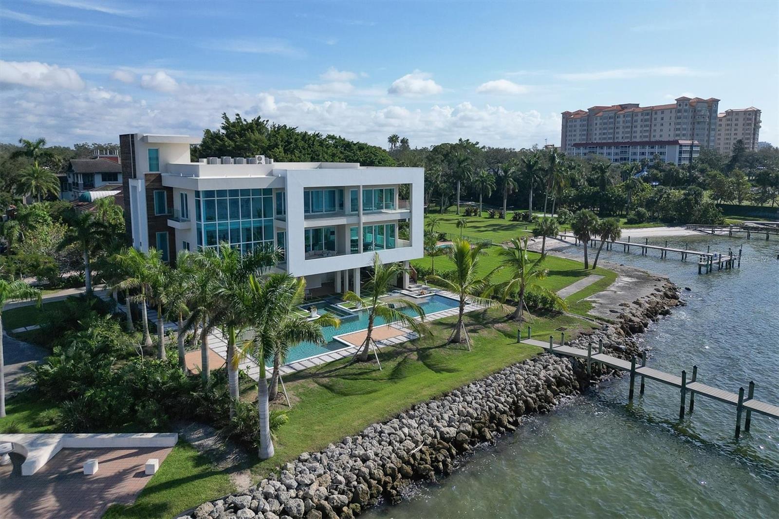 TOCOBAGA BAY - Residential Lease