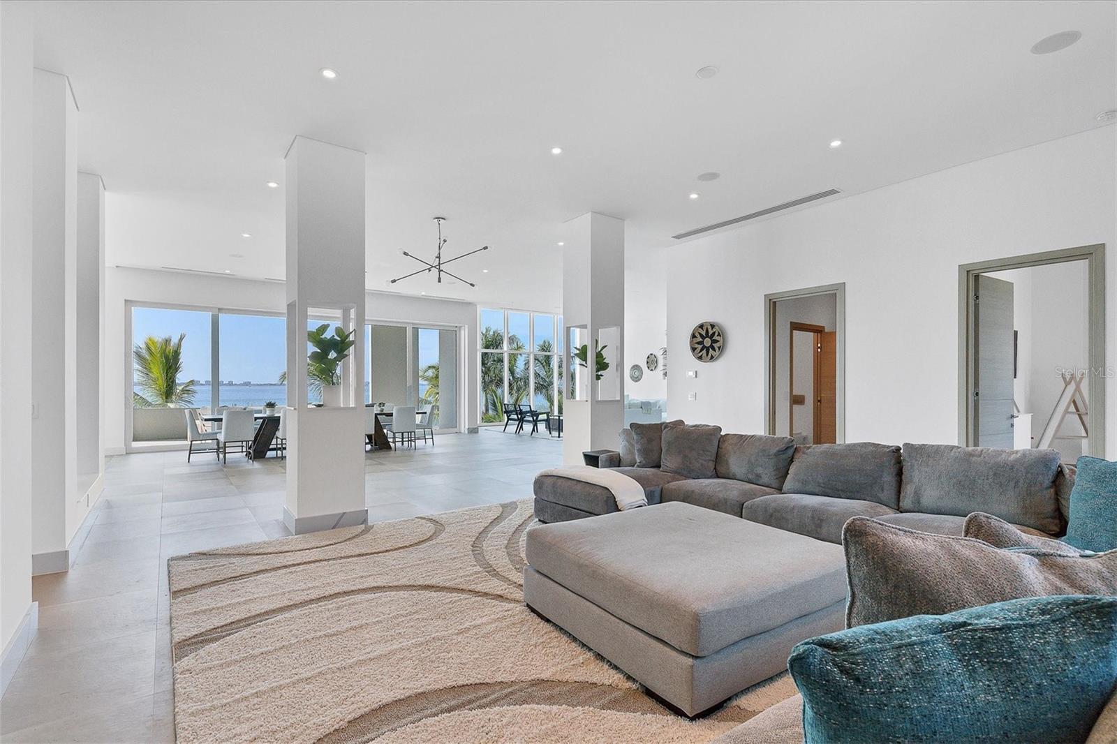 TOCOBAGA BAY - Residential Lease