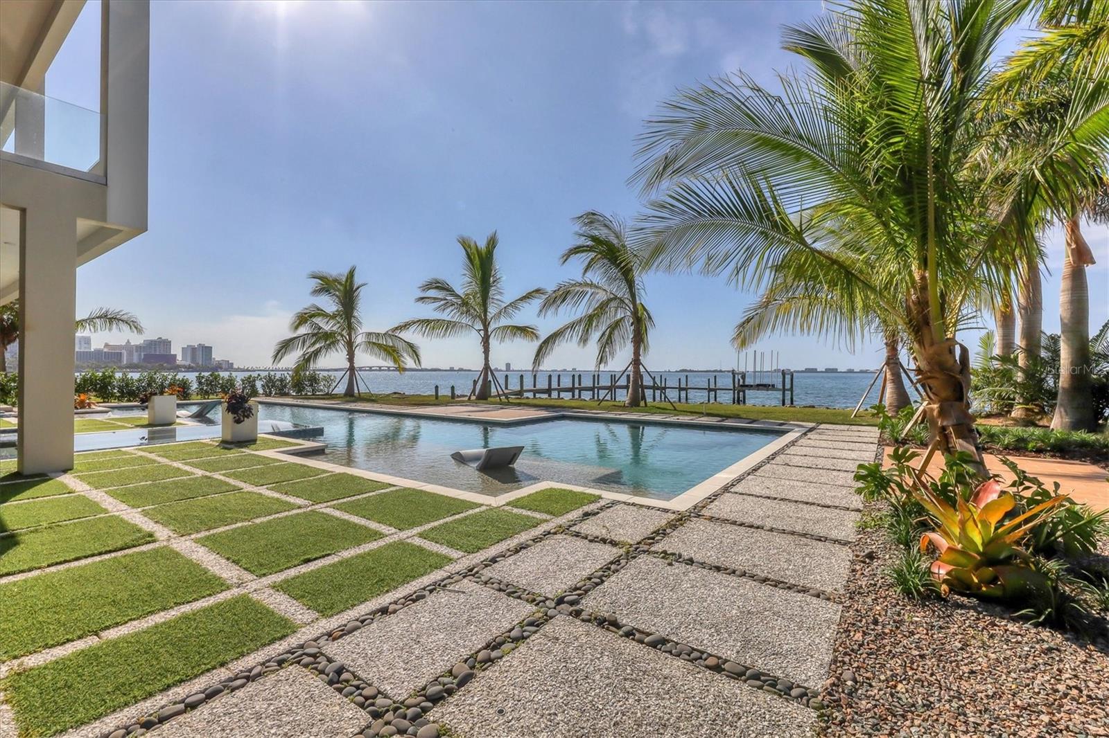 TOCOBAGA BAY - Residential Lease