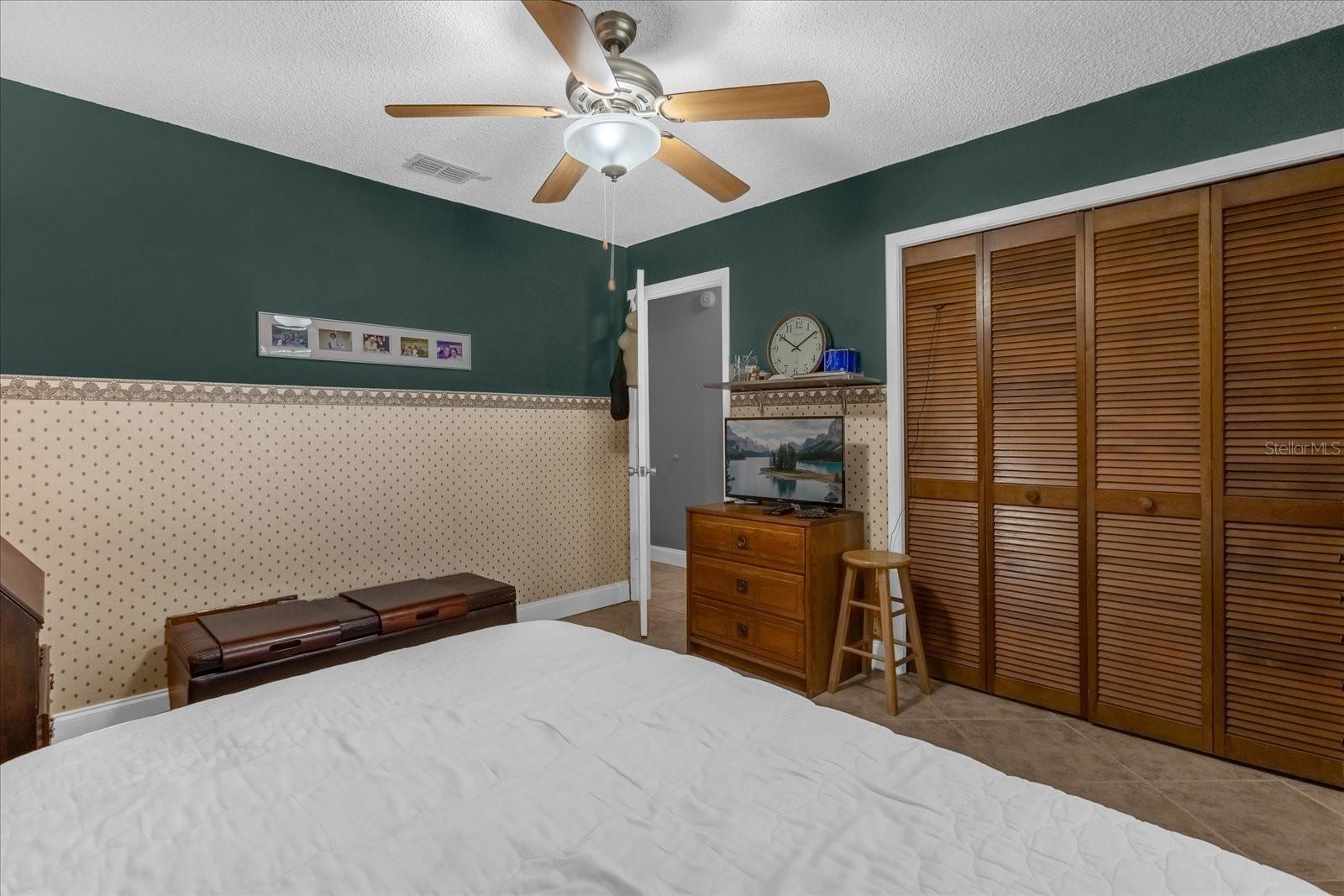 GROVEVIEW VILLAGE 1ST ADD REP - Residential