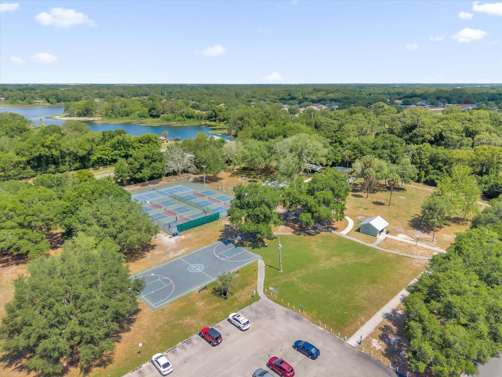 GROVEVIEW VILLAGE 1ST ADD REP - Residential