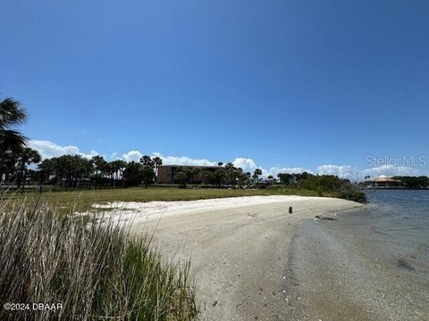 A home in DAYTONA BEACH