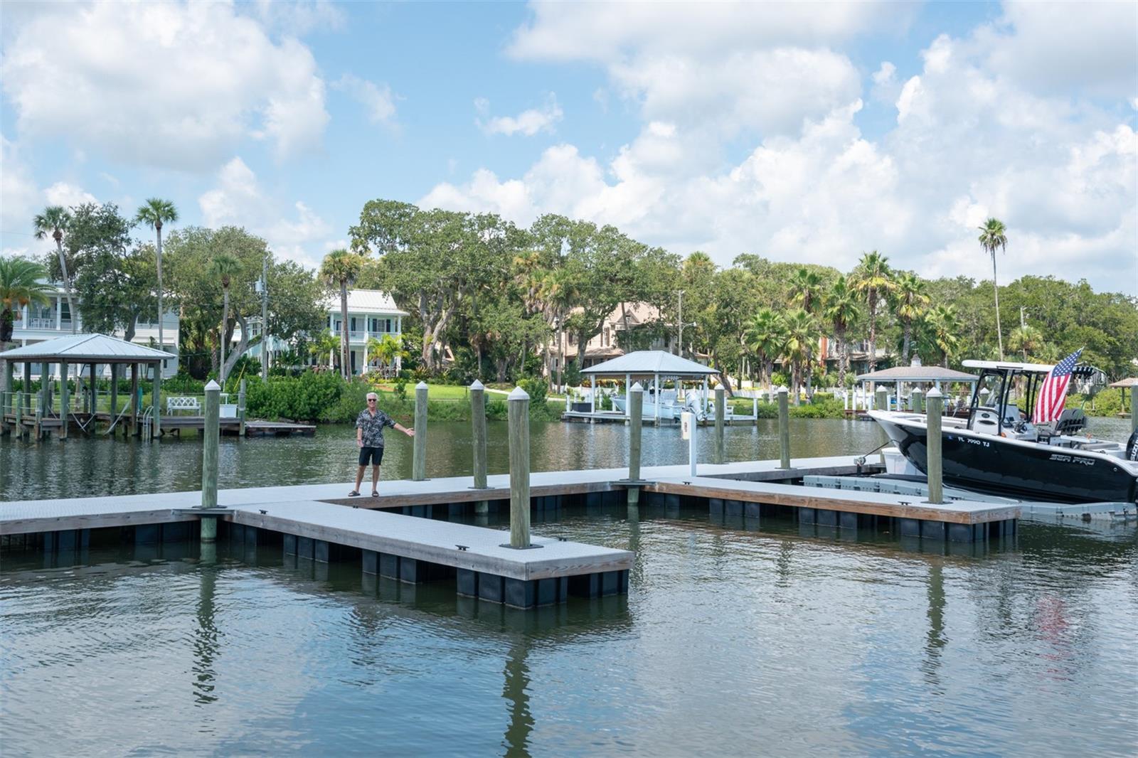 7 RIVERWALK DRIVE 504