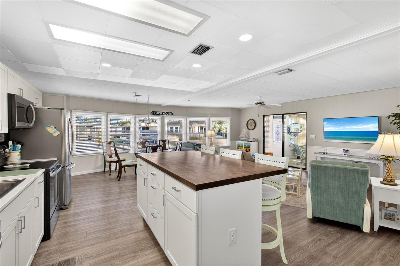 LA CASA MHP CO-OP - Residential