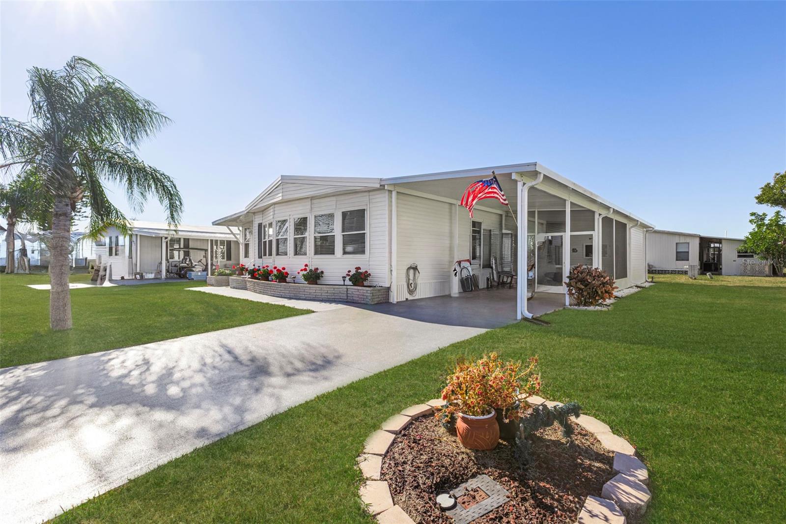 LA CASA MHP CO-OP - Residential