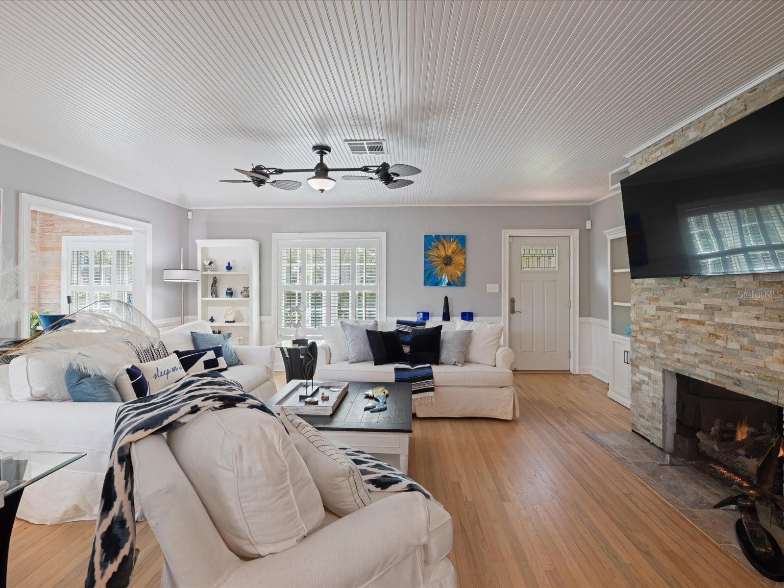 420 DRUID ROAD W