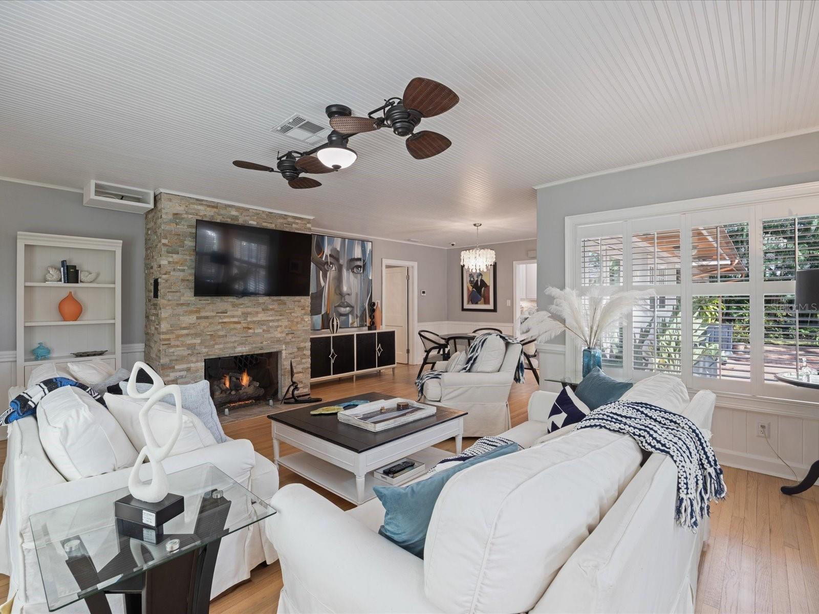 420 DRUID ROAD W