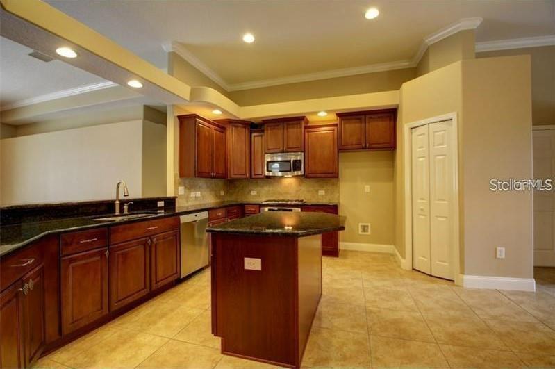 STONEGATE PH 01 - Residential Lease