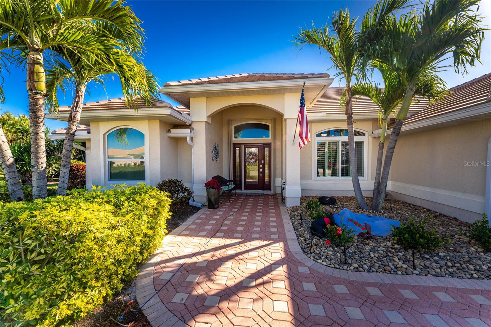 537 LAKE OF THE WOODS DRIVE, VENICE, FL, 34293 1 537 LAKE OF THE WOODS DRIVE