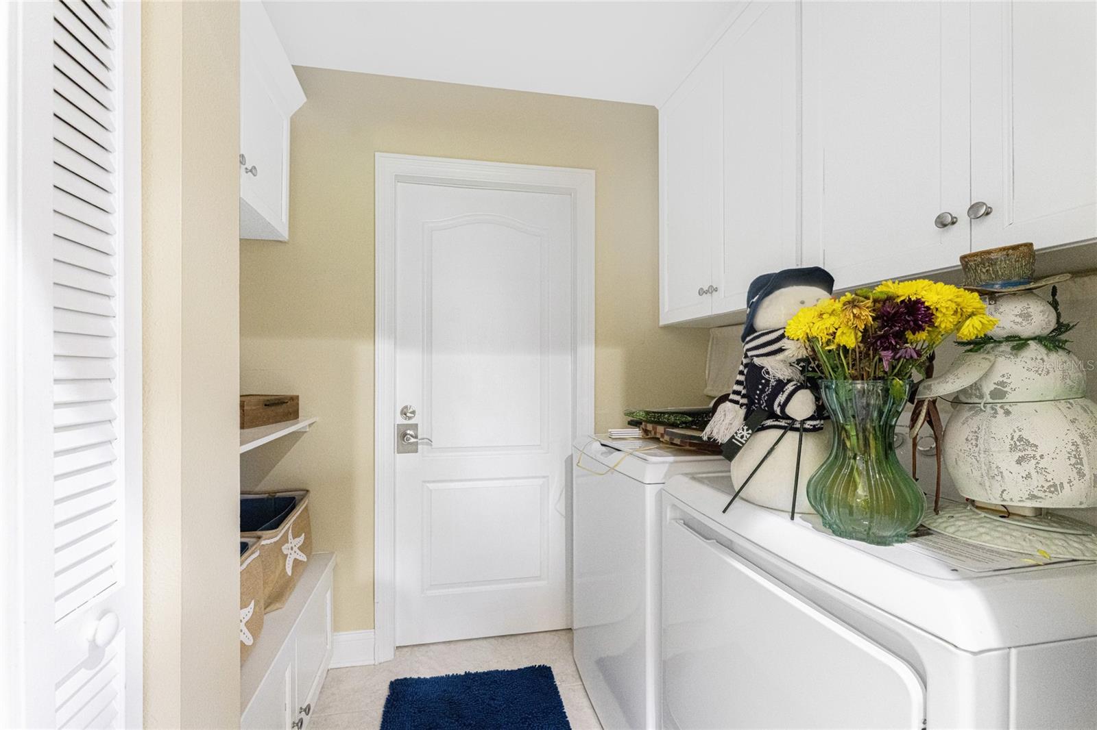 THE LAKES OF JACARANDA - Residential