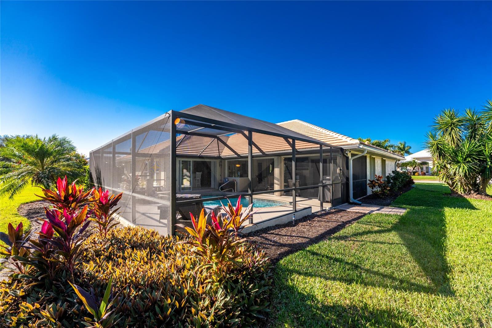 THE LAKES OF JACARANDA - Residential