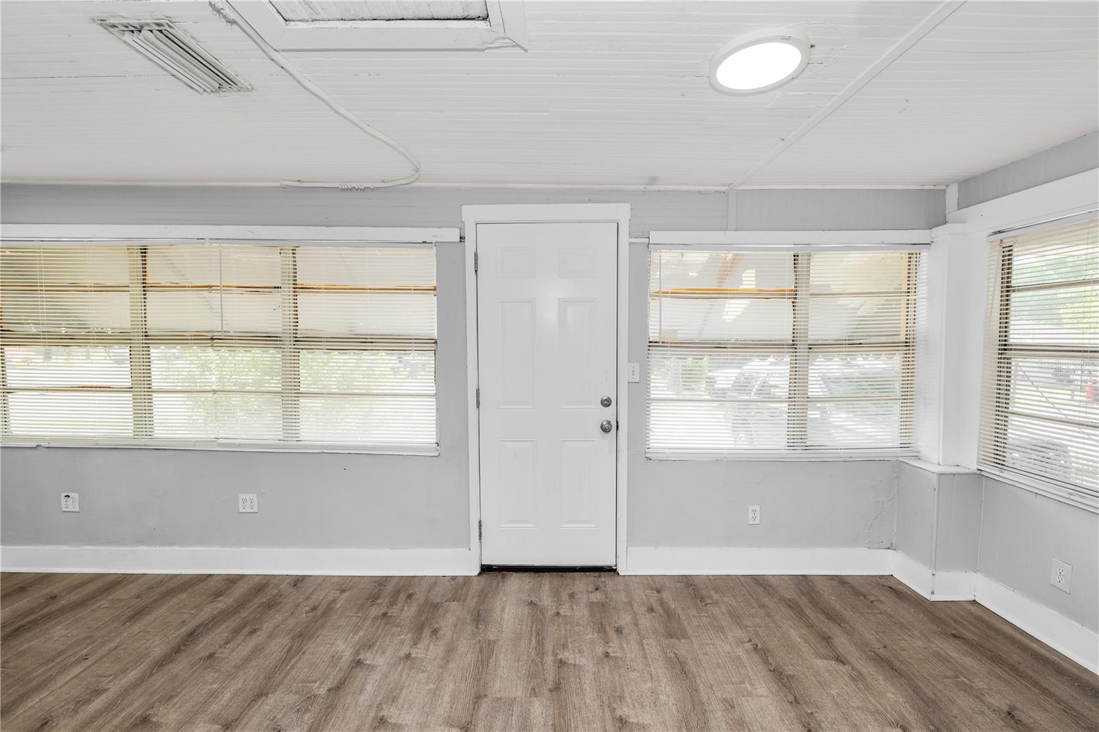 SULPHUR SPGS ADD - Residential
